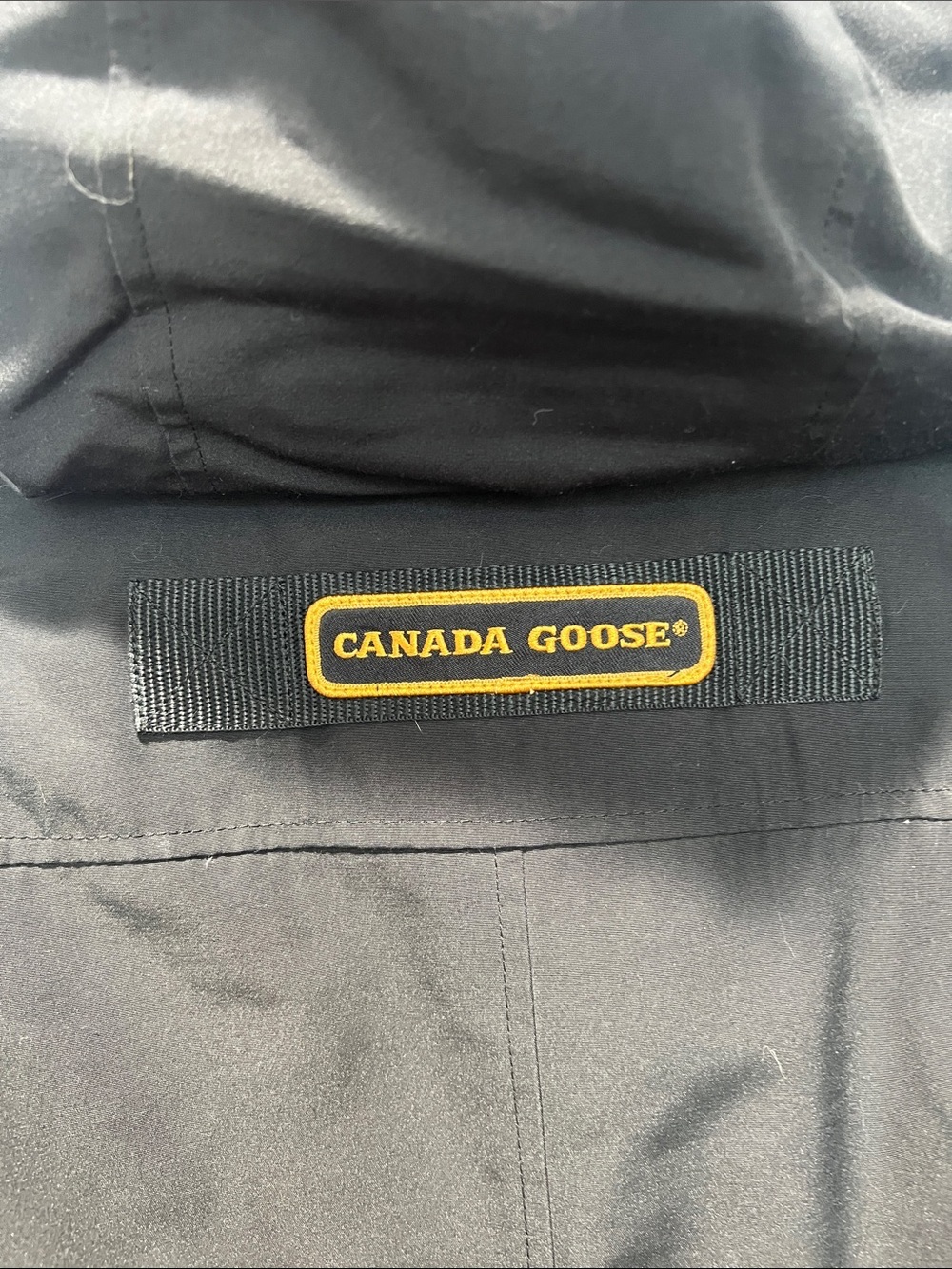 Canada Goose Men’s Black Hooded Parka Jacket with Bag - Picture 9 of 13